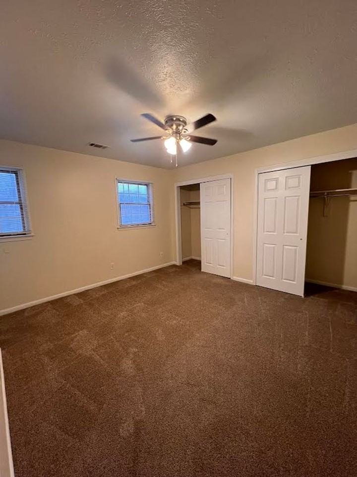 3733 Indian Run Rd. Apartments 3733 Indian Run Dr, Boardman, OH 44406