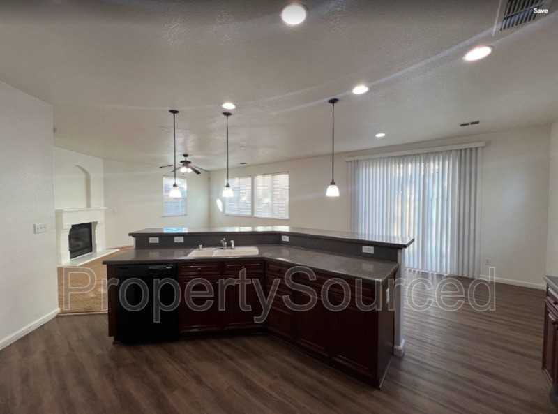 17469 Stone Celler Way, Lathrop, CA 95330 4 Bedroom House for 2,655