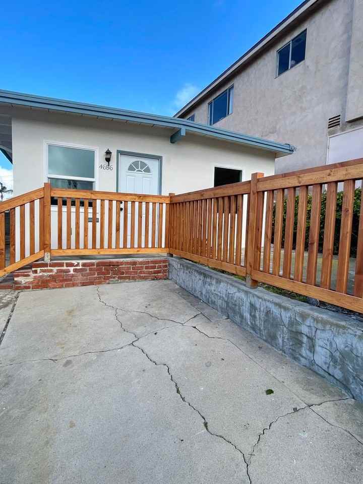 One Bedroom Bungalow in Ocean Beach Apartments 4686 Narragansett Ave