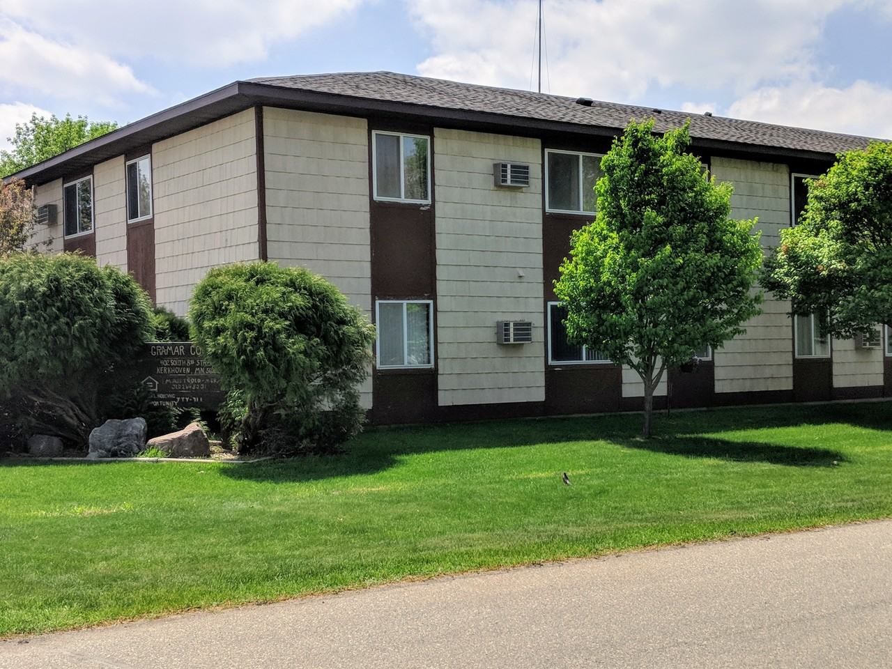 402 S 8th St 4, Kerkhoven, MN 56252 2 Bedroom Apartment for 550/month