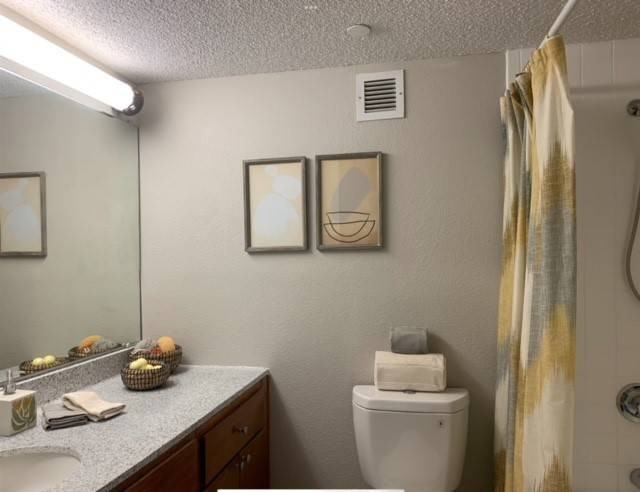 Providence Mockingbird Apartments 1853 W Mockingbird Ln, Dallas, TX