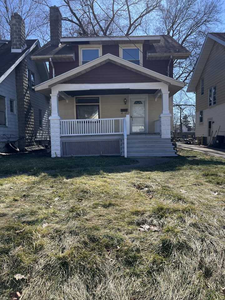E Thrush Ave, Peoria, IL 61603 3 Bedroom House for 1,510/month Zumper