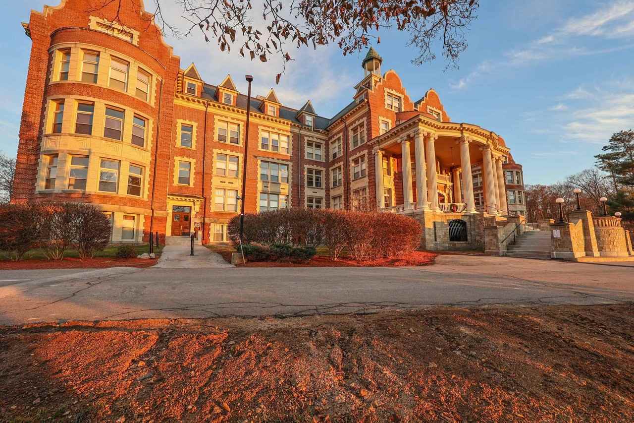 15 Mount Saint Marys Way 112, Hooksett, NH 03106 2 Bedroom Condo for