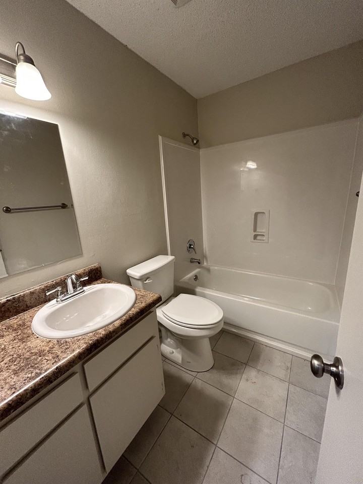 MLK Manor 2027 Dr MLK Jr Ave Apartments 2027 Doctor Martin Luther