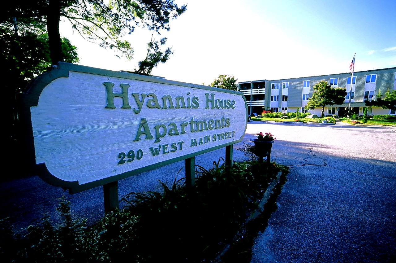 Hyannis House Apartments 290 West Main St, Barnstable, MA 02601 Zumper