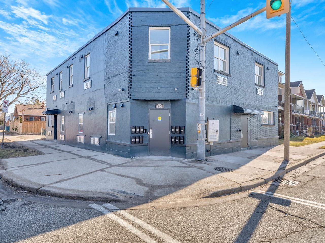 1804 Drouillard Rd Apartments in Ford City, Windsor, ON N8W 3X5 Zumper