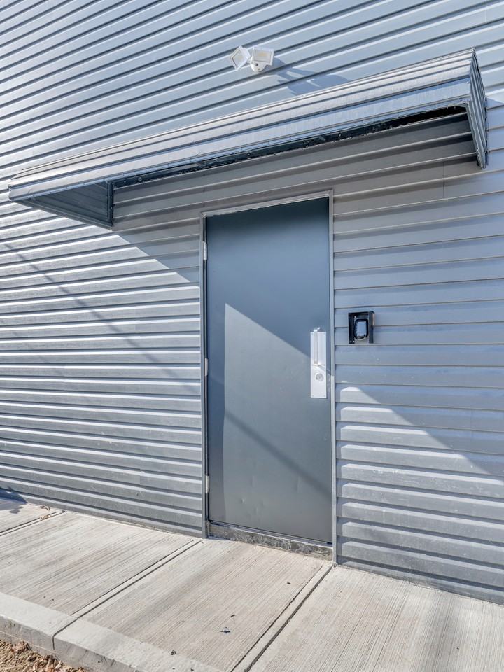 1804 Drouillard Rd Apartments in Ford City, Windsor, ON N8W 3X5 Zumper