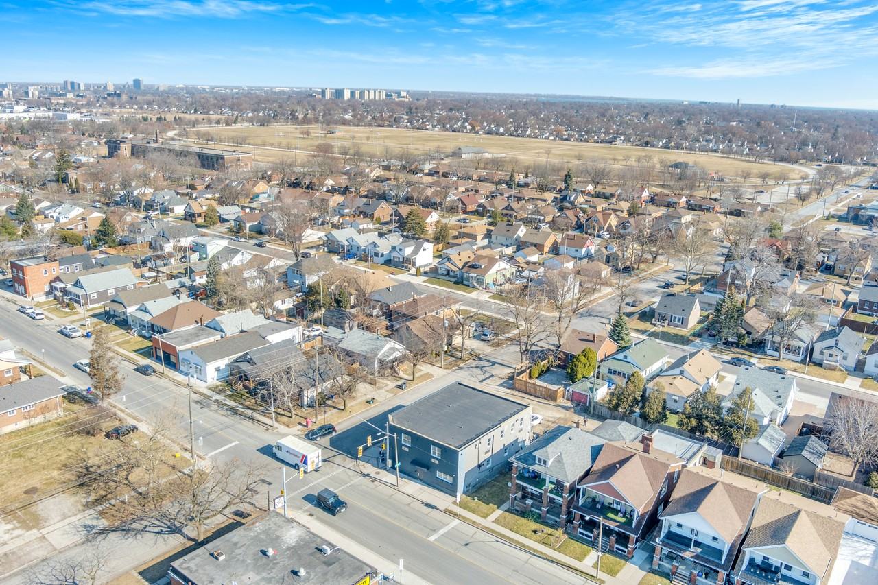 1804 Drouillard Rd Apartments in Ford City, Windsor, ON N8W 3X5 Zumper