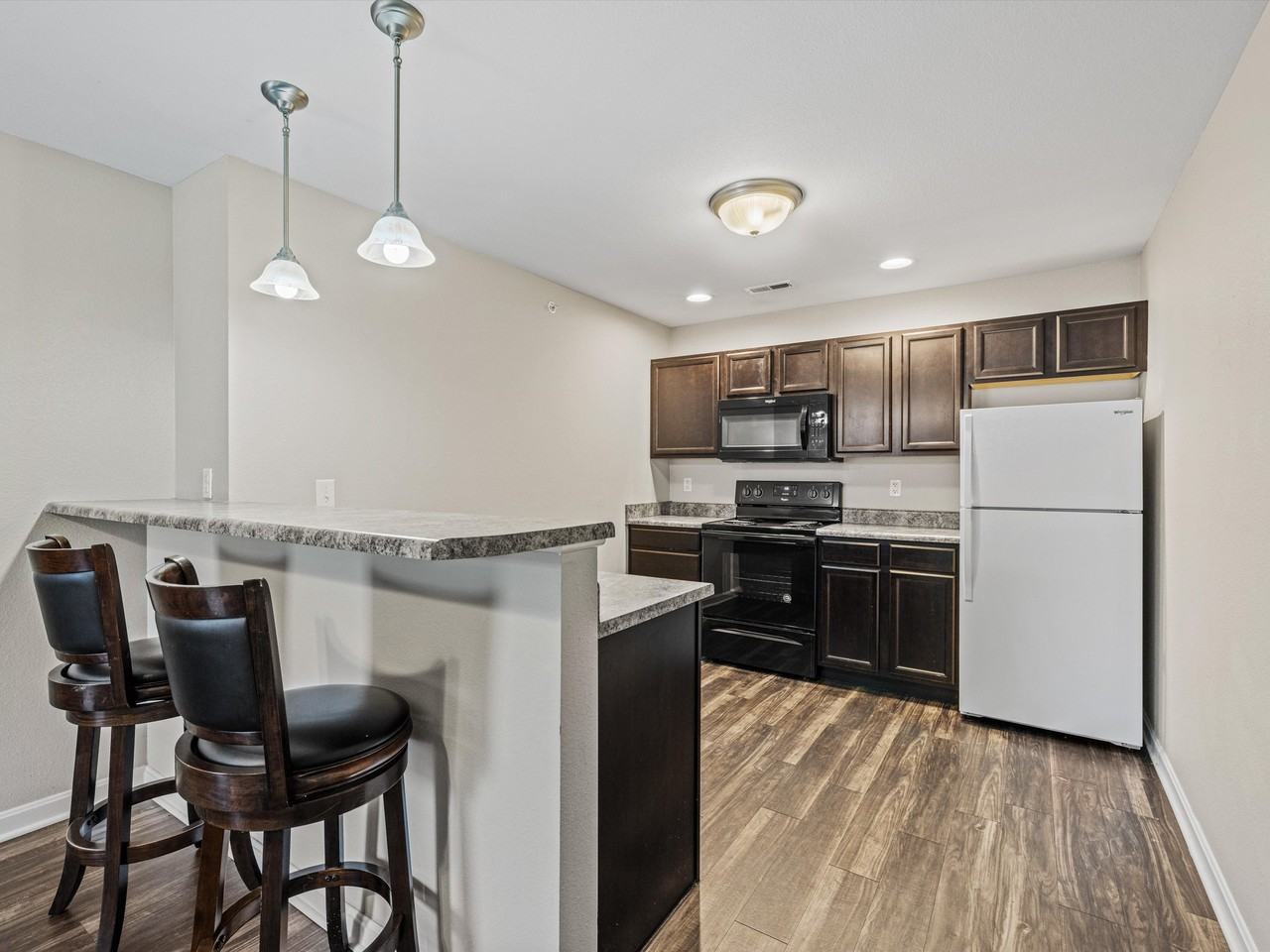 Apartments for Rent In Evansville, IN Find 155 Condos & Other Rentals