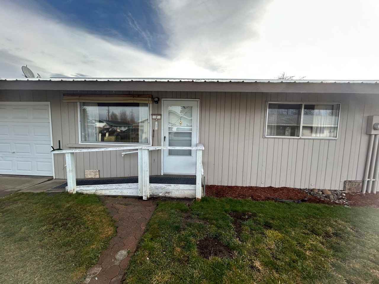 N. Columbus Ave Duplex Krause Apartments 320 N Columbus Ave, Goldendale, WA 98620 Zumper