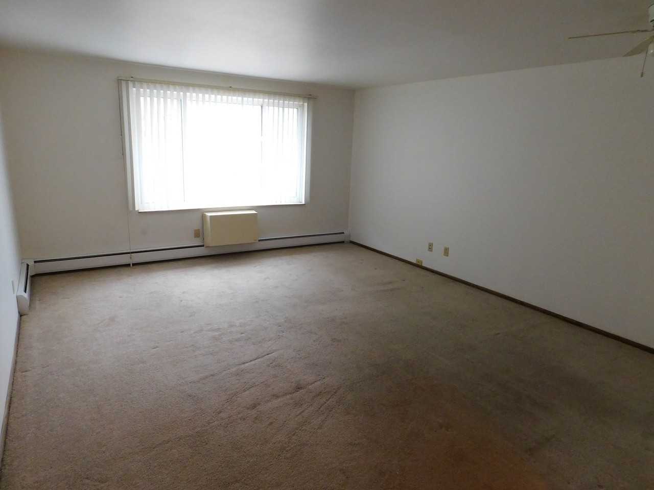 Manitowoc Apartments 1901 Waldo Blvd, Manitowoc, WI 54220 Zumper