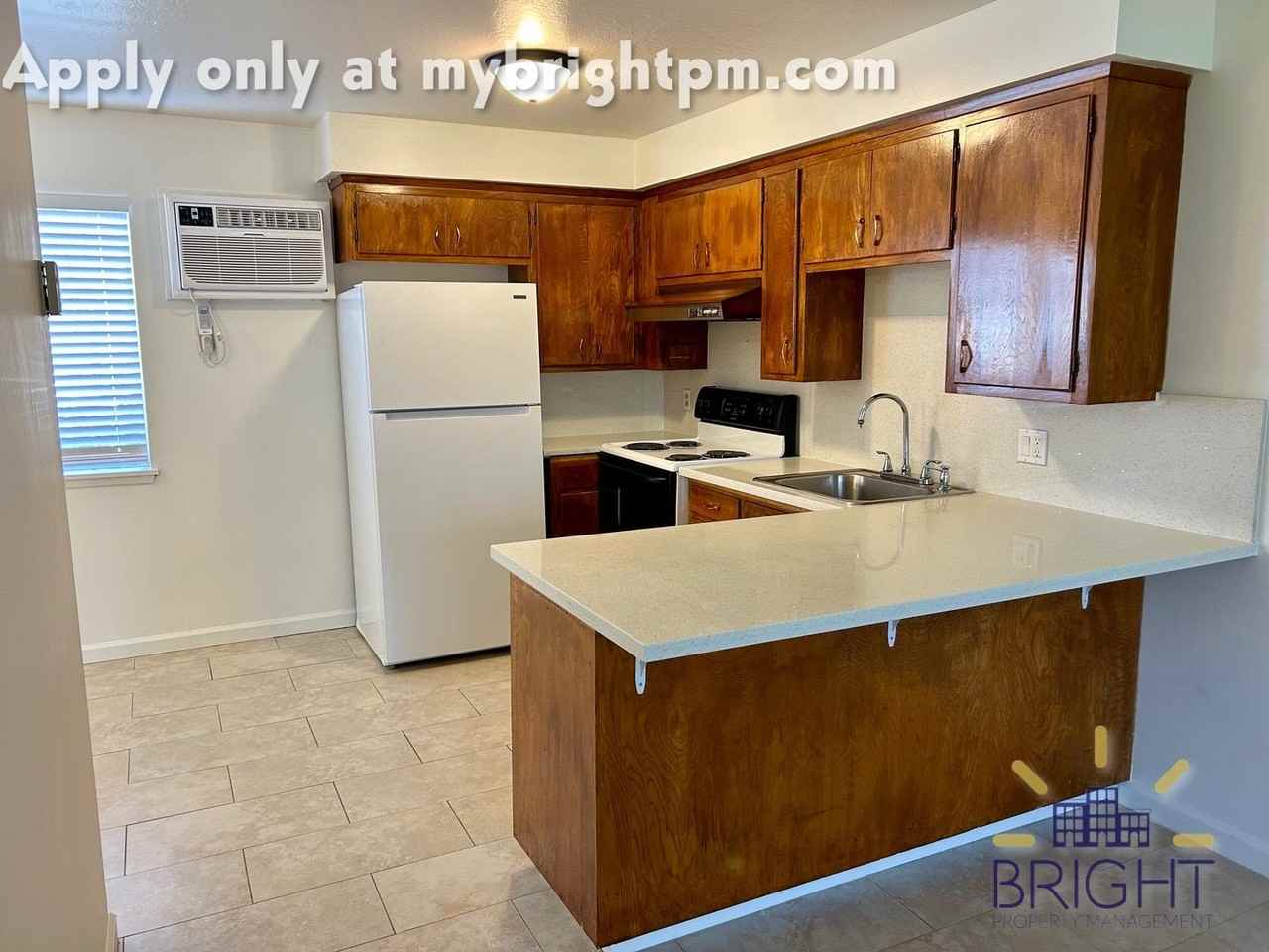 Land Park Manor Apartments 1120 8th Ave, Sacramento, CA 95818 Zumper