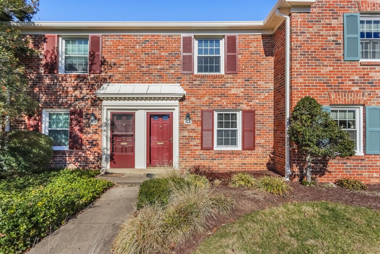 8546 Forrester Boulevard 1Unit 880 1, West Springfield, VA 22152 2