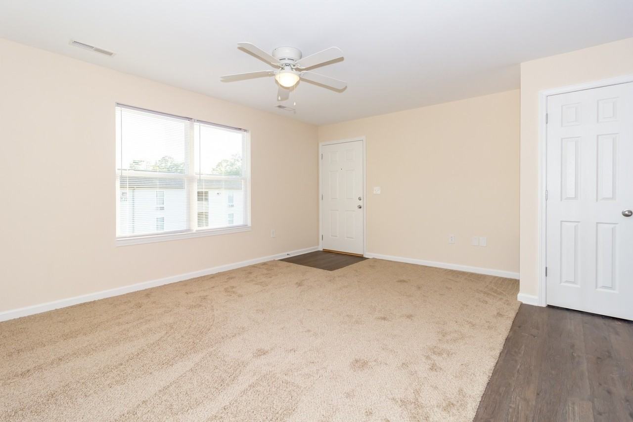 140 Buffalo Trace Apartments 140 Buffalo Trce, Winchester, KY 40391