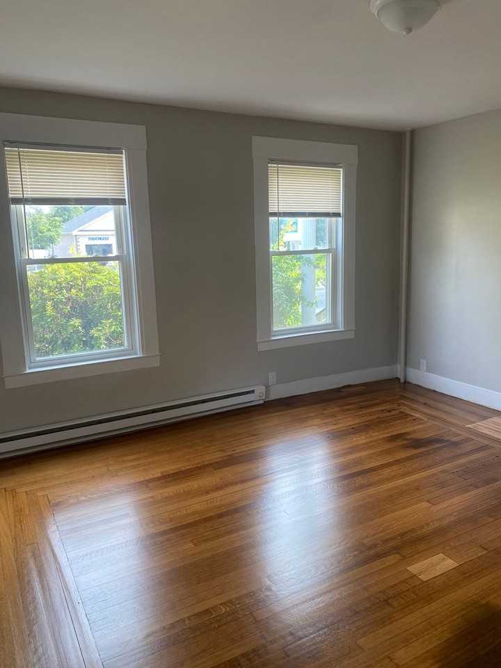 Pioneer Village Gray 7 Apartments 62 Franklin St, Westfield, MA 01085