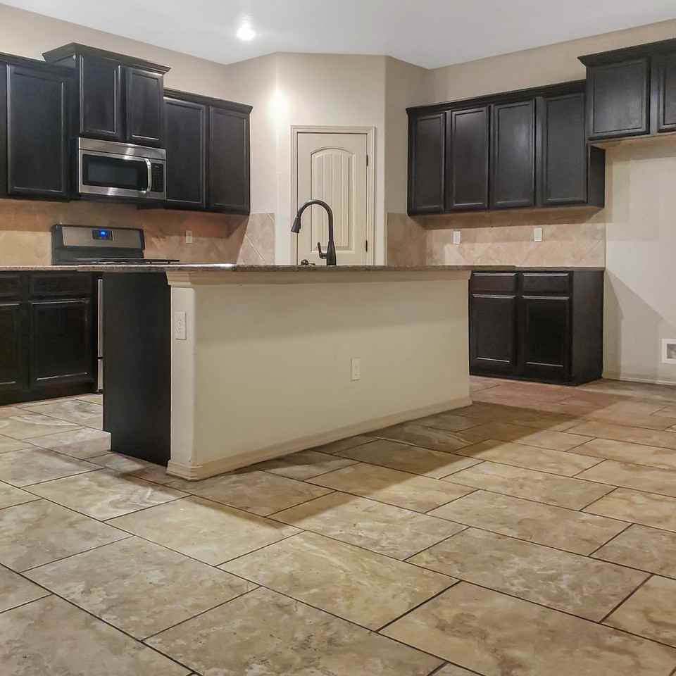 13840 Hollywood Dr, Horizon City, TX 79928, USA 2 unit Rentals Zumper