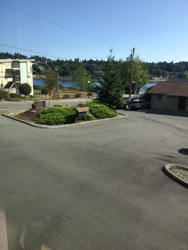 2615 25th St, Bremerton, WA 98312, USA 2 unit Rentals Zumper