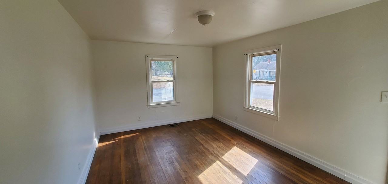 1409 Julian St, Greensboro, NC 27406 2 Bedroom House for 895/month