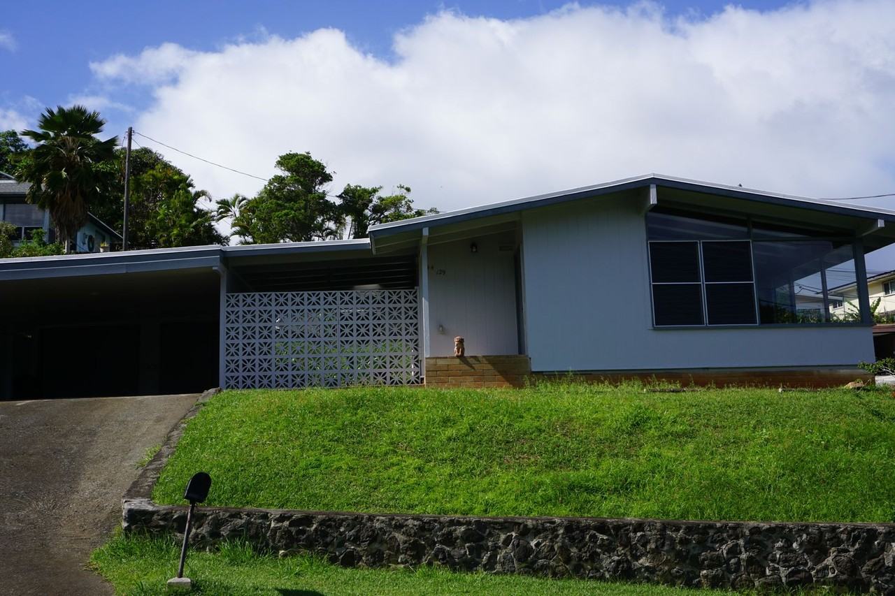 44129 Nanamoana St, Kaneohe, HI 96744 3 Bedroom House for 2,750/month