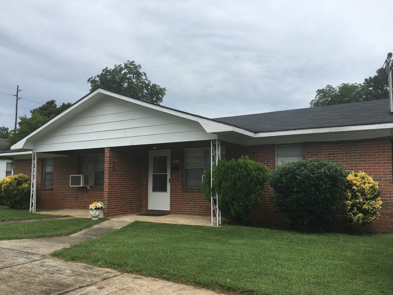 1517 Cobb Ave, Anniston, AL 36201 2 bedroom House Rental Zumper