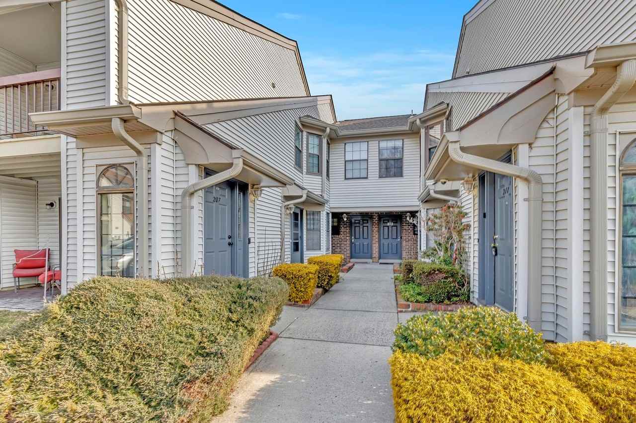 205 Sunshine Ct, Parlin, NJ 08859 2 Bedroom Condo for 2,300/month Zumper