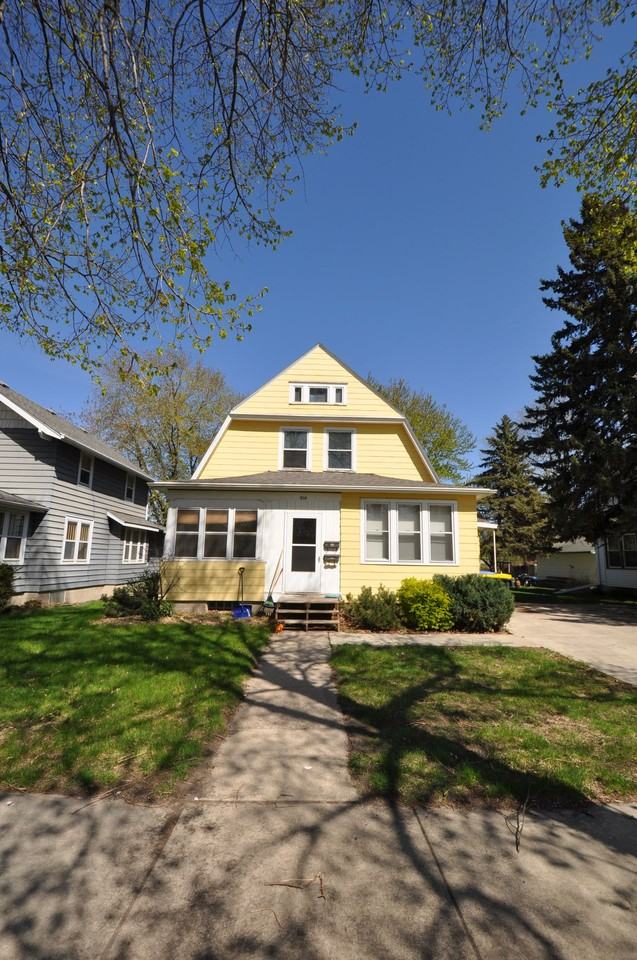 914 Lyndale Apartments in North Mankato, MN 56003 Zumper