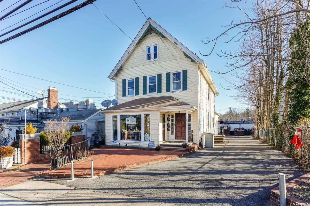 New St, Huntington, NY 11743 1 Bedroom Apartment for 1,975/month Zumper