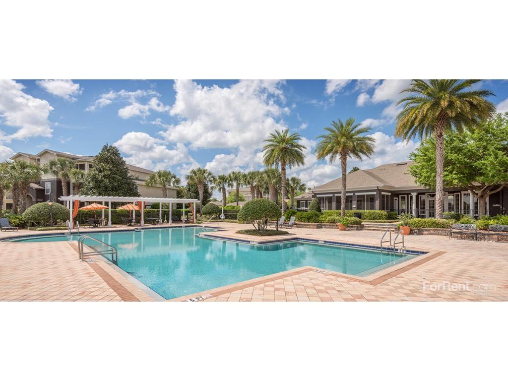 Colonial Village at Twin Lakes Apartments Myrtlewood Dr, Sanford, FL