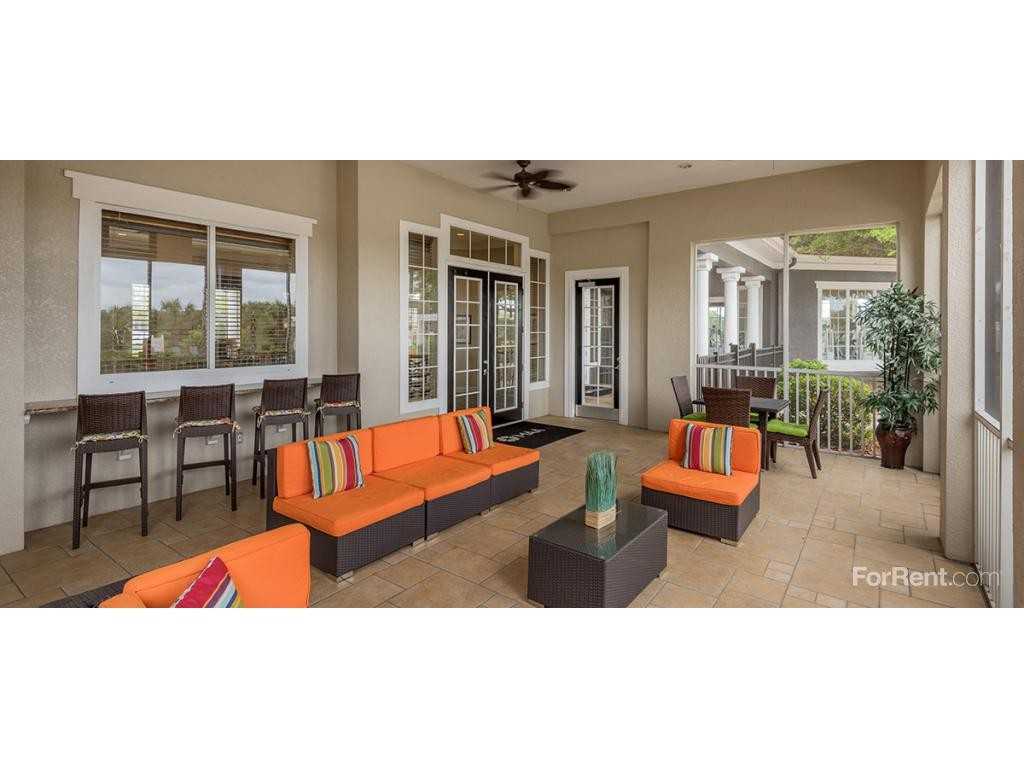 Colonial Village at Twin Lakes Apartments Myrtlewood Dr, Sanford, FL