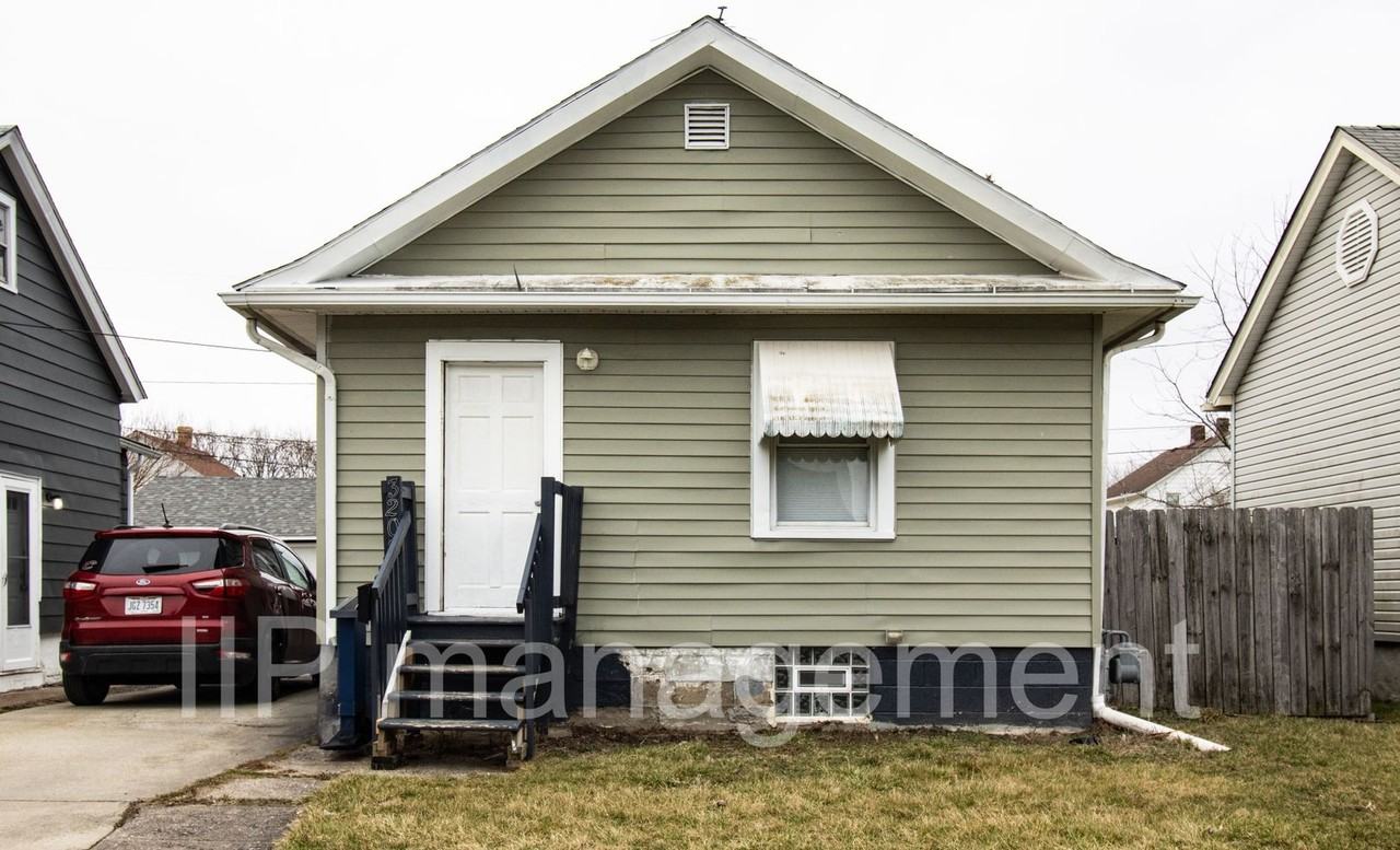 3209 Camden Ave, Lorain, OH 44055 2 Bedroom House for 975/month Zumper