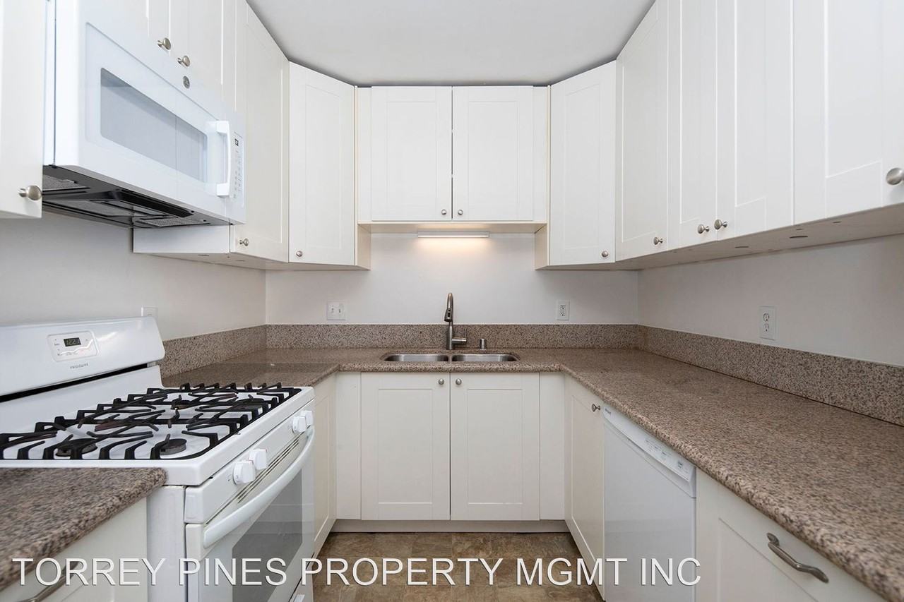 4548 4554 Bond Street Apartments in Pacific Beach, San Diego, CA