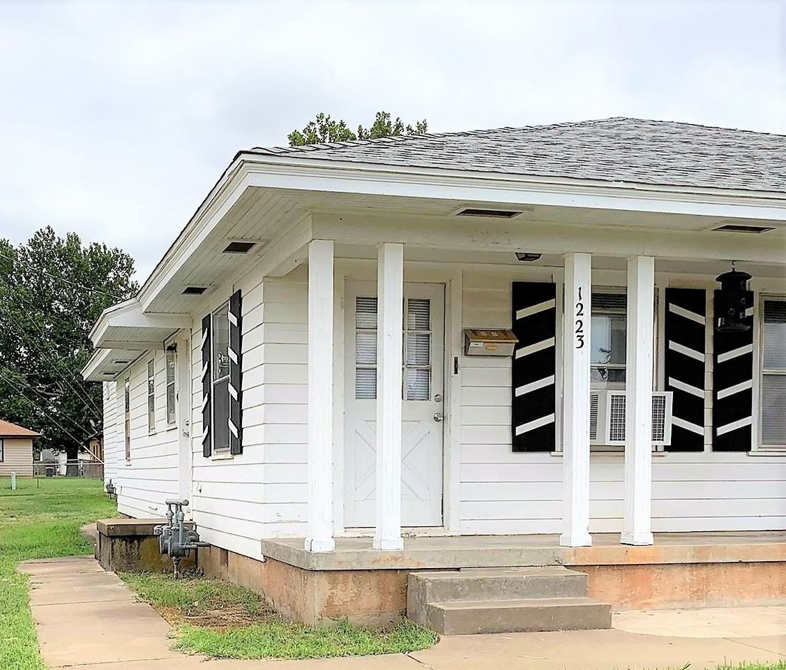 1223 S Jefferson St, Enid, OK 73701 2 Bedroom Apartment for Rent