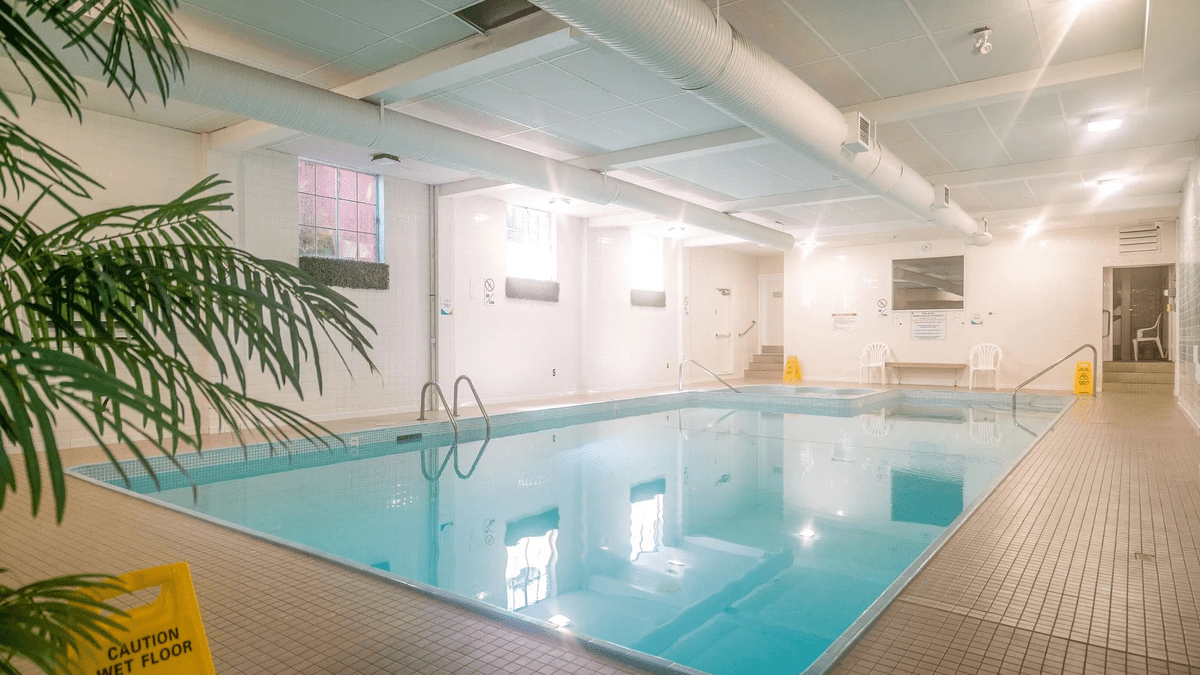 Fraser Tolmie Apartments 1701 Cedar Hill Cross Rd, Saanich, BC V8P