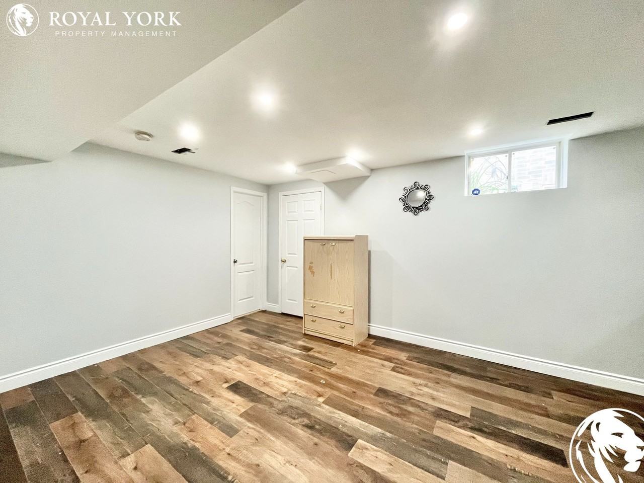 2153 Violet Street, Barrie, Ontario L4N 9M6 Apartments 153 Violet St