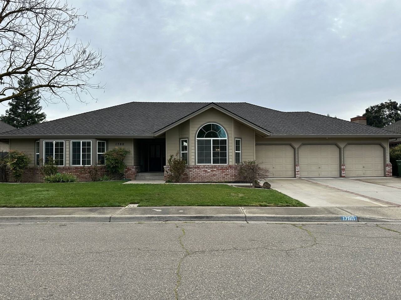 1780 Paddock Ln, Turlock, CA 95382 3 Bedroom House for 2,550/month