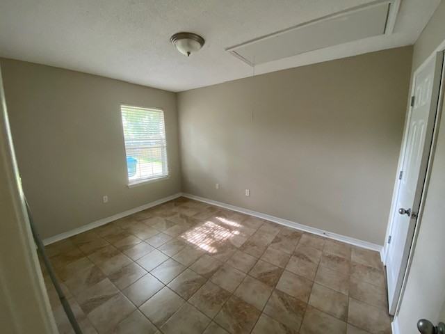 10674 E Bay Tree Dr, Gulfport, MS 39503 3 Bedroom House for 900/month