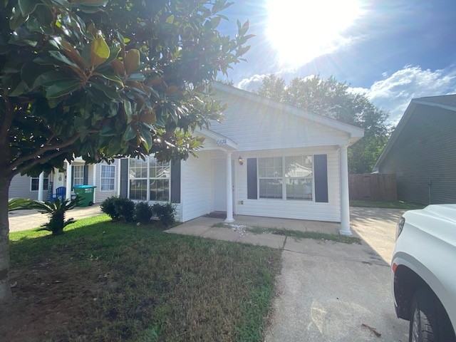 10674 E Bay Tree Dr, Gulfport, MS 39503 3 Bedroom House for 900/month