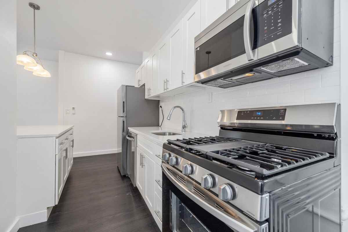 2336 Newbold Ave. Apartments 2336 Newbold Ave, New York, NY 10462