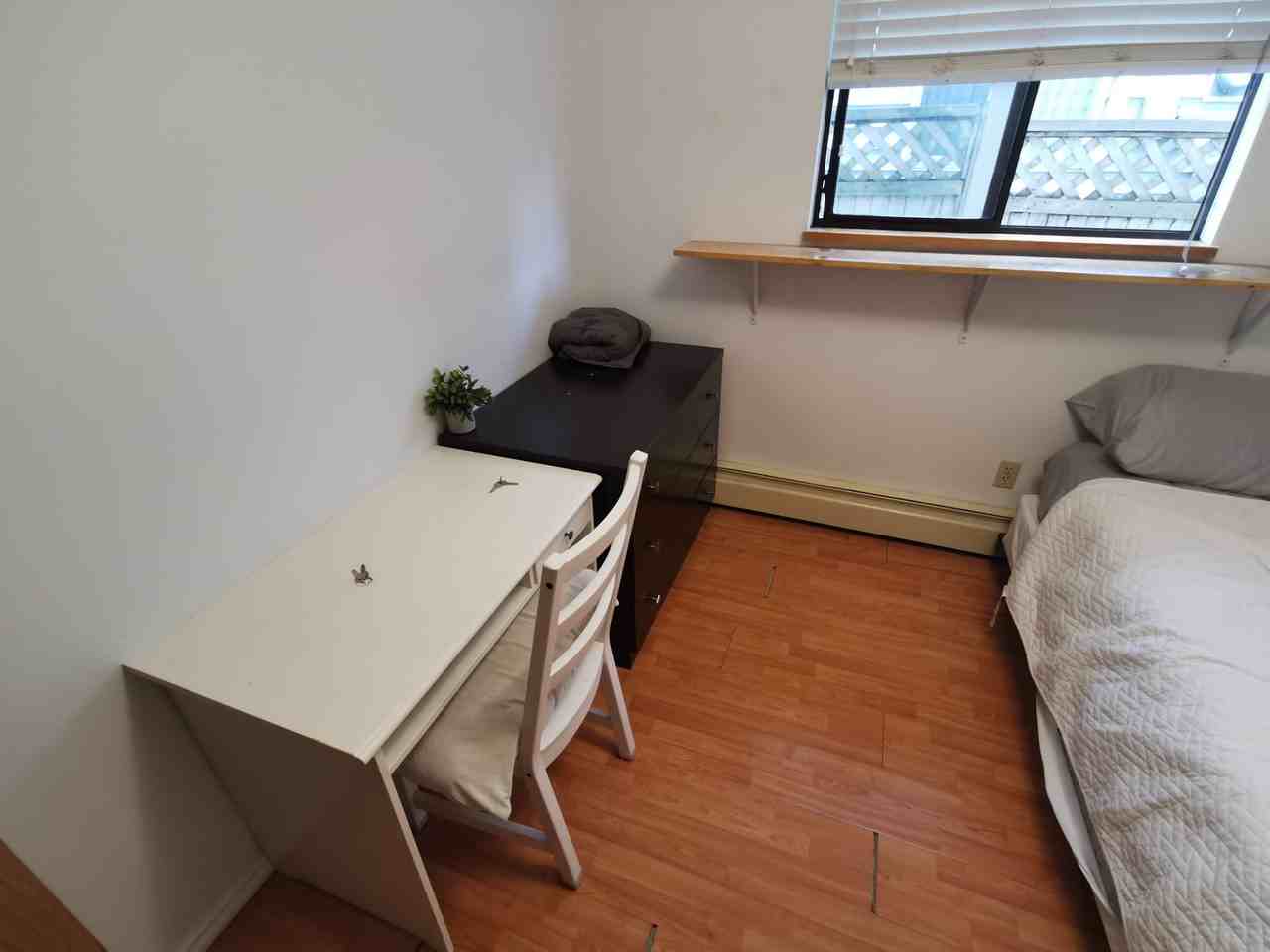 E 27th Ave & Nanaimo St, Vancouver, BC V5R 1K6 7 Bedroom House for