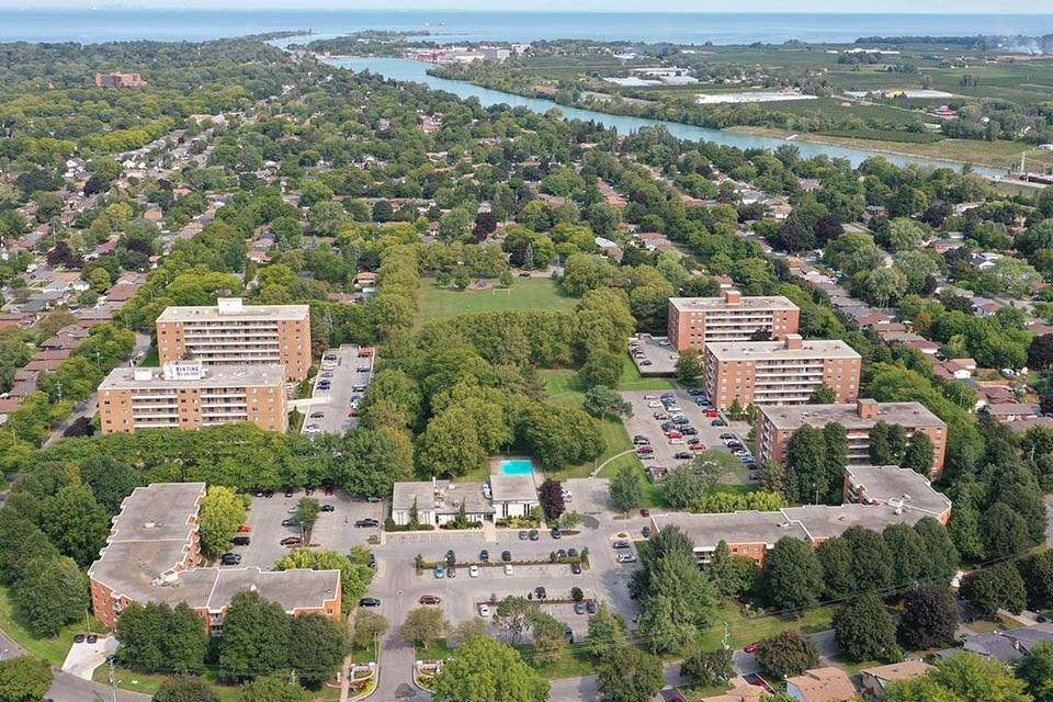 St. Lawrence Village Apartments 3 Leaside Dr, St. Catharines, ON L2M