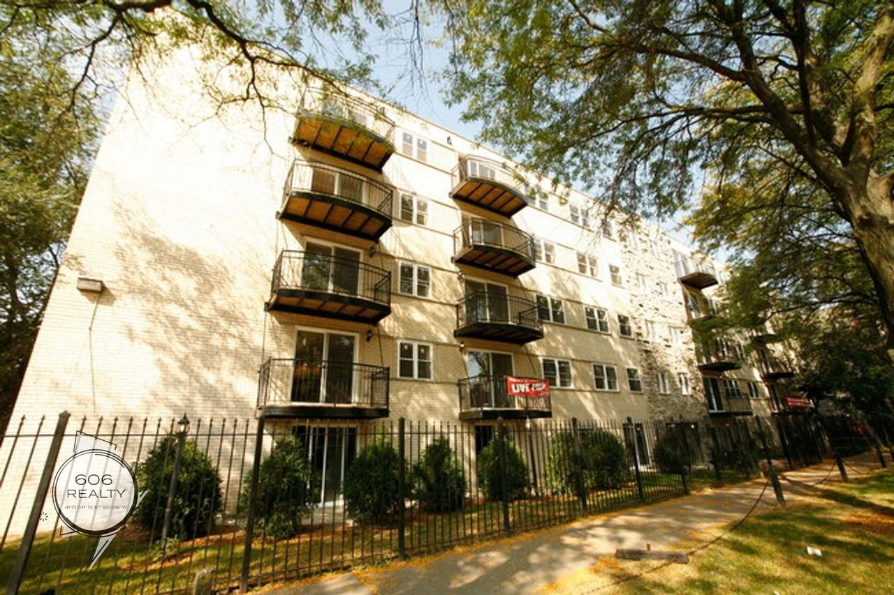 Condo Quality Apts One Block From Morse Red Line! Apartments 6954 N