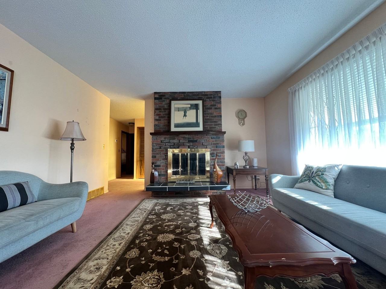 Spacious Family Home in Lakeview Heights Apartments 3292 Boucherie Rd