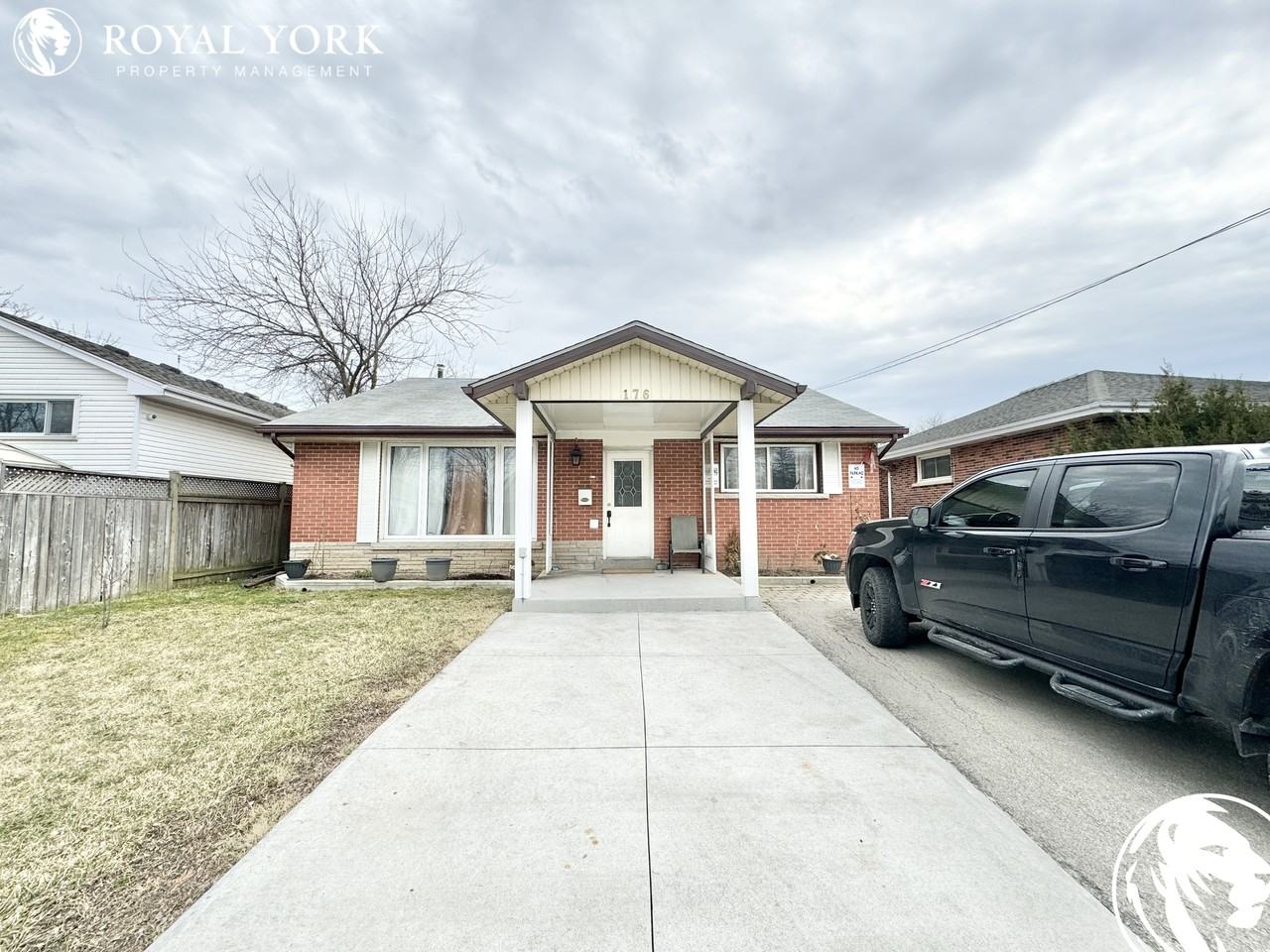 2176 Fennell Avenue East, Hamilton, Ontario L9A 1S3 Apartments 176