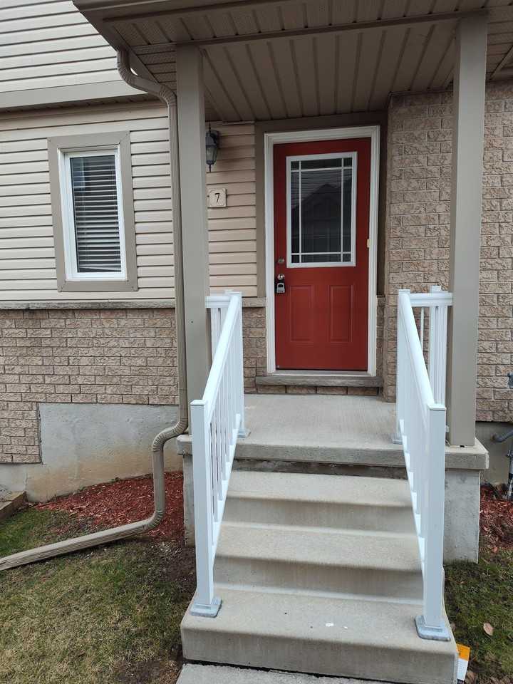 1 Foxglove Cres 1, Kitchener, ON N2E None 2 Bedroom Apartment for