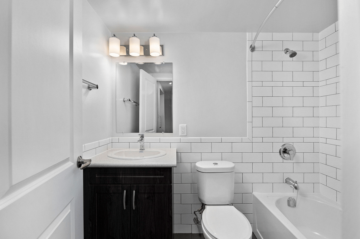 151 Hughson St. S. Apartments 151 Hughson St S, Hamilton, ON L8N 3Y4