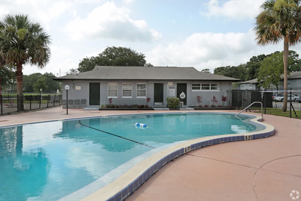 Alderman Park Apartments 1600 Lansdowne Dr, Jacksonville, FL 32211