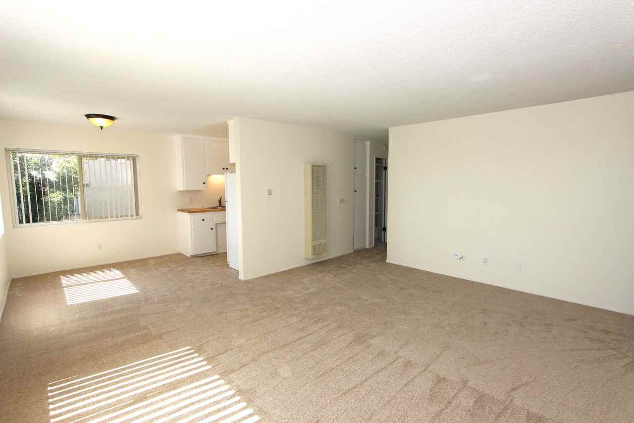 5266 La Jolla Mesa Dr, San Diego, CA 92109 1 Bedroom Apartment for