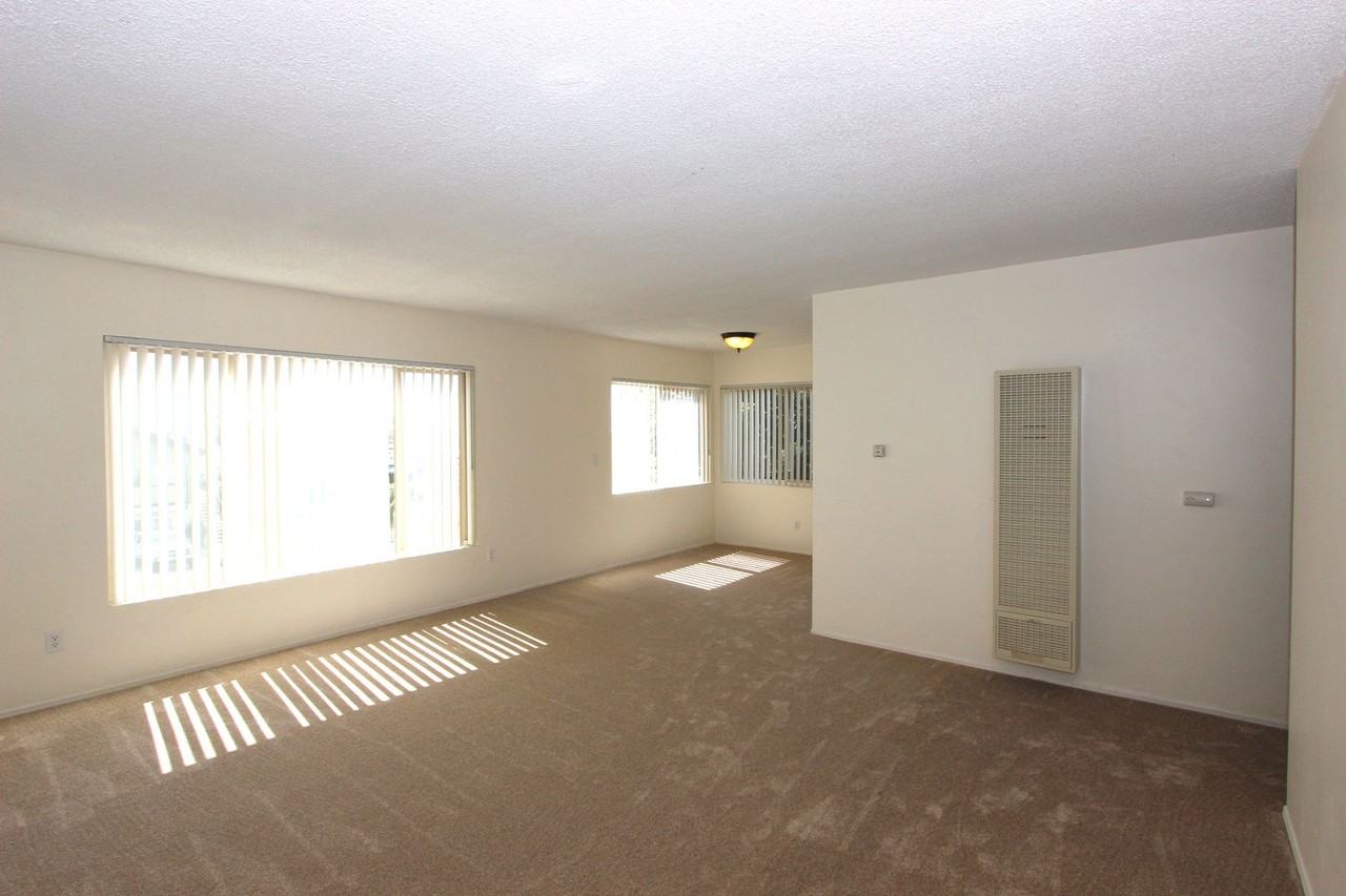 5266 La Jolla Mesa Dr, San Diego, CA 92109 1 Bedroom Apartment for