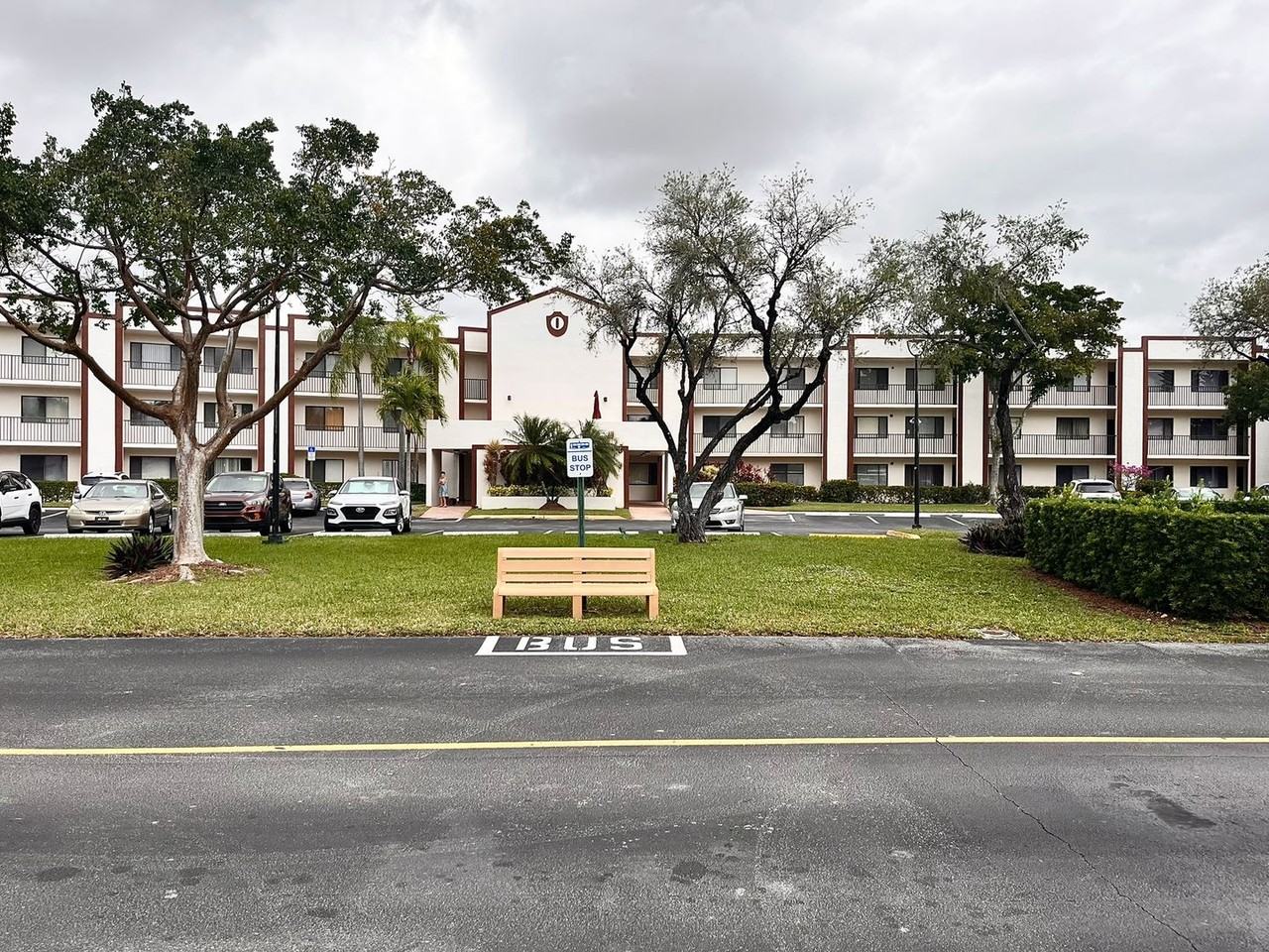 9679 N Belfort Cir, Tamarac, FL 33321 2 Bedroom Condo for 1,900/month