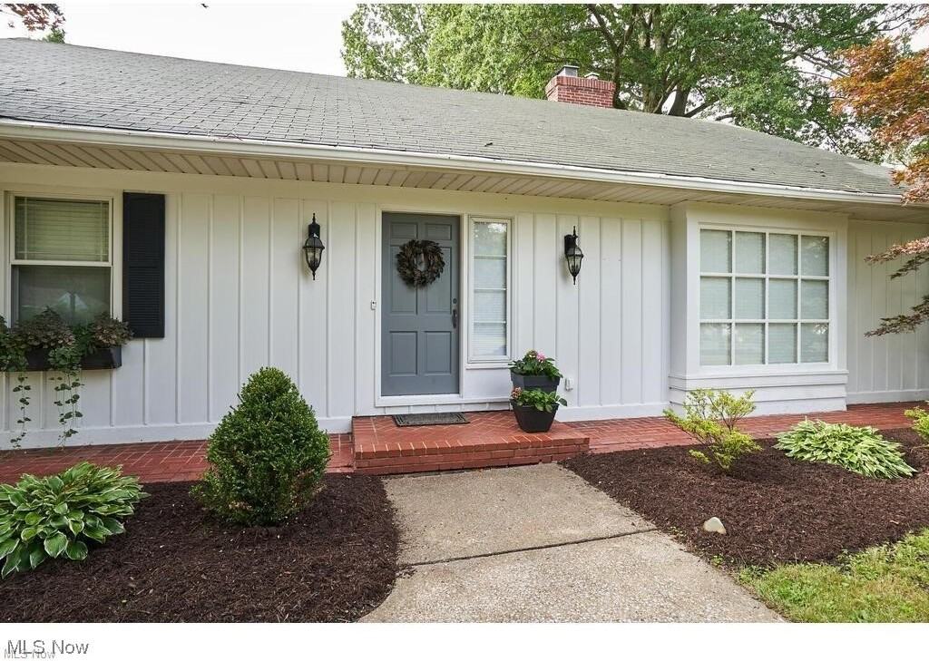 2468 Ridgewood Rd, Akron, OH 44313 2 Bedroom House for 2,200/month